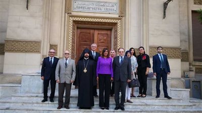 للاحتفاء بالمصريين ذوي الأصول الأرمينية.. وزيرة الهجرة تلتقي مطران الأرمن الأرثوذكس بمصر