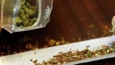 ضبط ٢٠٠ كيس استروكس وتذكرة هيروين للاتجار بالمنيا