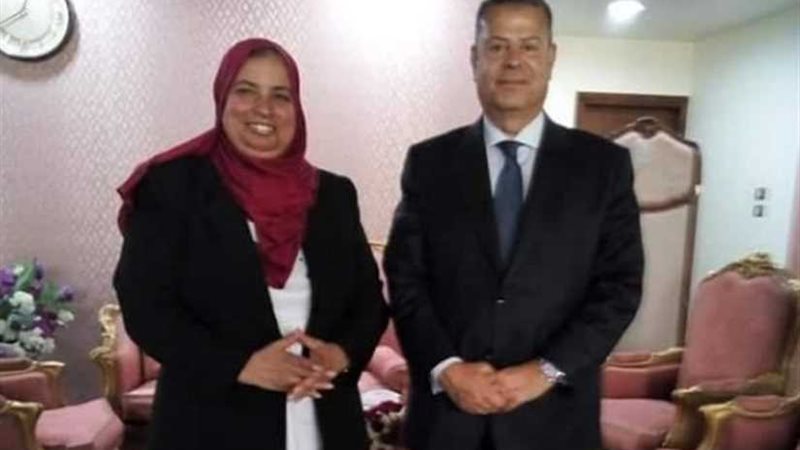 محافظ بني سويف يستقبل