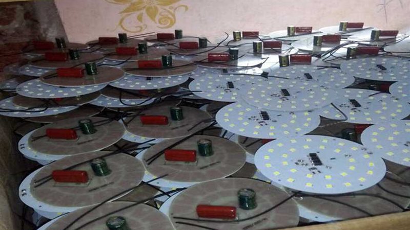 ضبط منظفات ولمبات