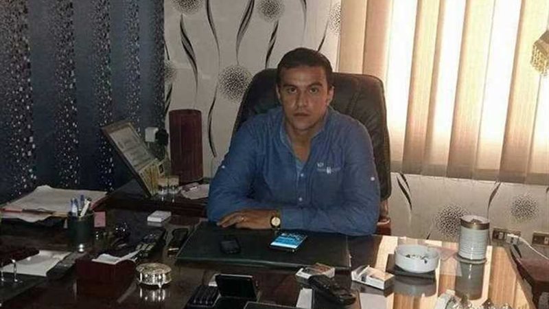 النص سقط فى قبضة