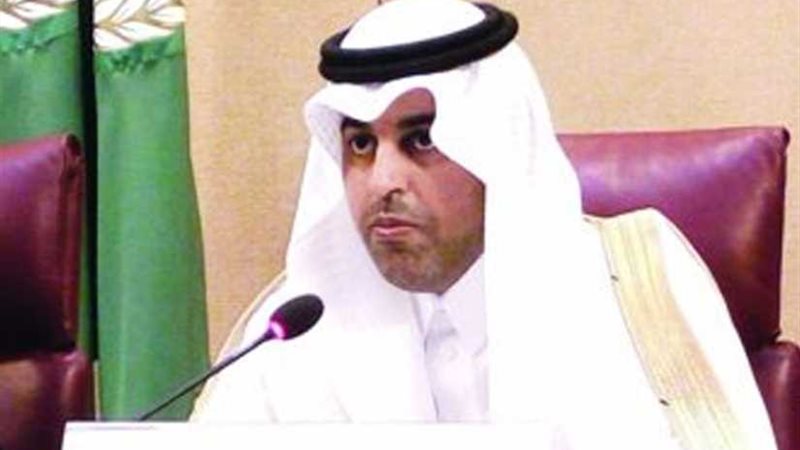 مشعل يطالب المجتمع