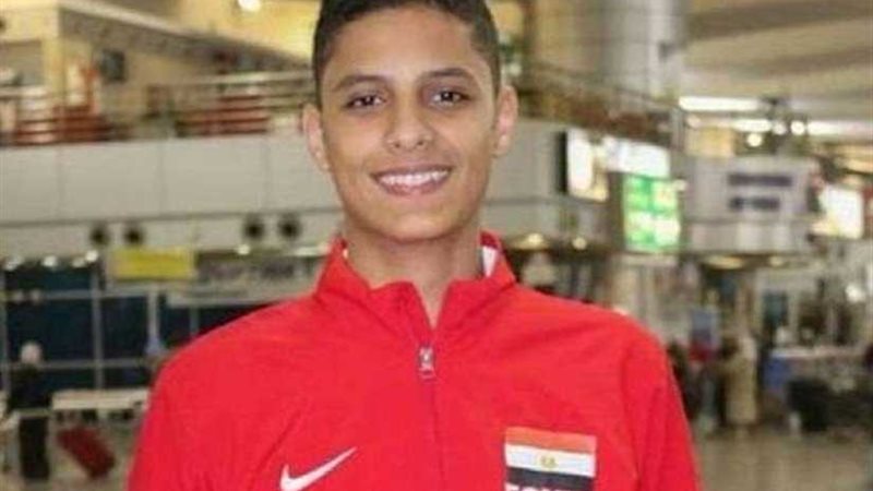 عبد الرحمن خلف يتوج