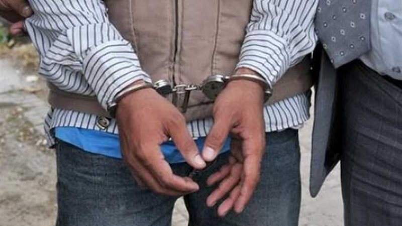 أربعيني يغتصب ابنته