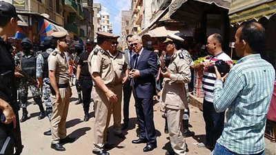 مدير أمن البحيرة يقود حملة مكبرة بشوارع دمنهور 