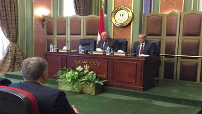 شكري يطالب السفراء ببذل المزيد من الجهد لرفعة الوطن وحماية مصالحه