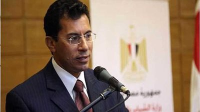 وزير الشباب والرياضة يكرم أبطال السومو