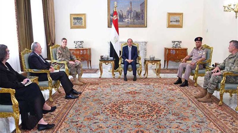 الرئيس السيسى يستقبل