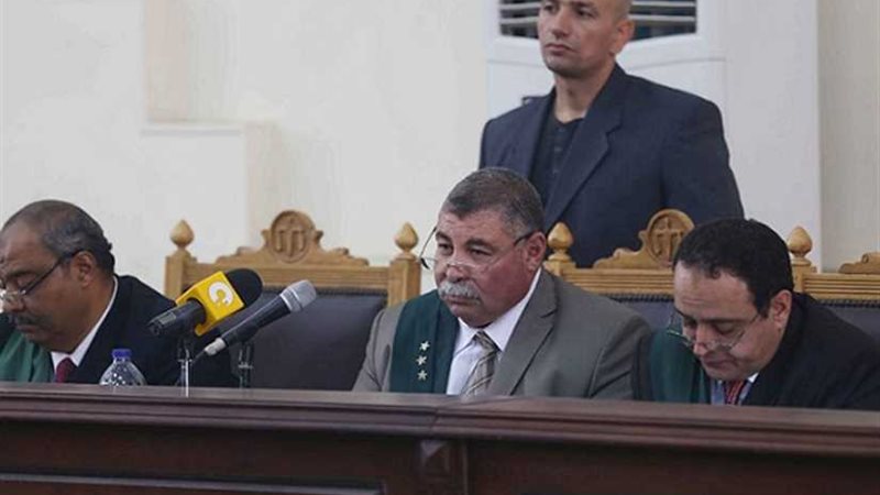 الدفاع في محاكمة