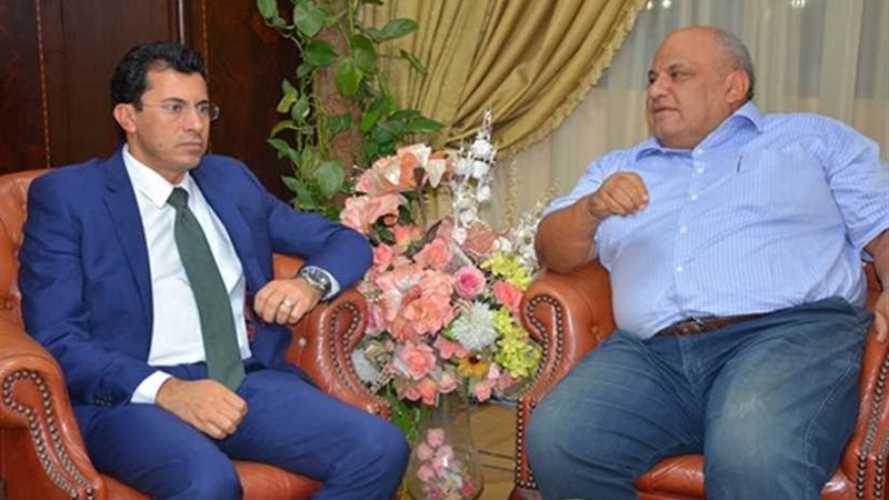 وزير الرياضة يلتقى