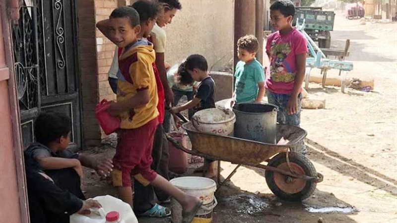 أهالي الغنايم يلجأون