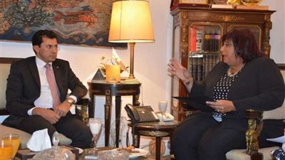 وزير الشباب والرياضة يبحث التعاون المشترك مع وزيرة الثقافة