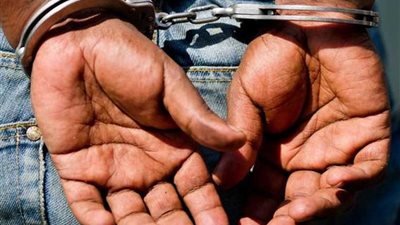 مسجل شقي خطر يعتدي على ربة منزل بسكين في البحيرة