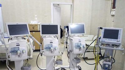 تزويد 10 مستشفيات بأسيوط بـ 54 جهاز تنفس صناعي ..(صور )