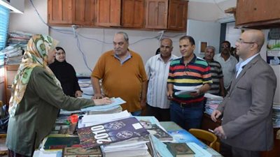 نائب المحافظ يتفقد سير العمل بإدارات الديوان العام بالمحافظة