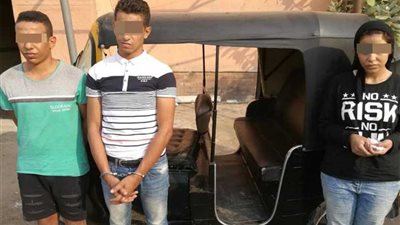 القبض على عاطلين وكوافيرة لقتلهم سائق بعد سرقته