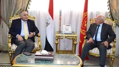 محافظ بورسعيد: تحويل بورسعيد لأكبر تجمع في مصر لصناعة الملابس الجاهزة