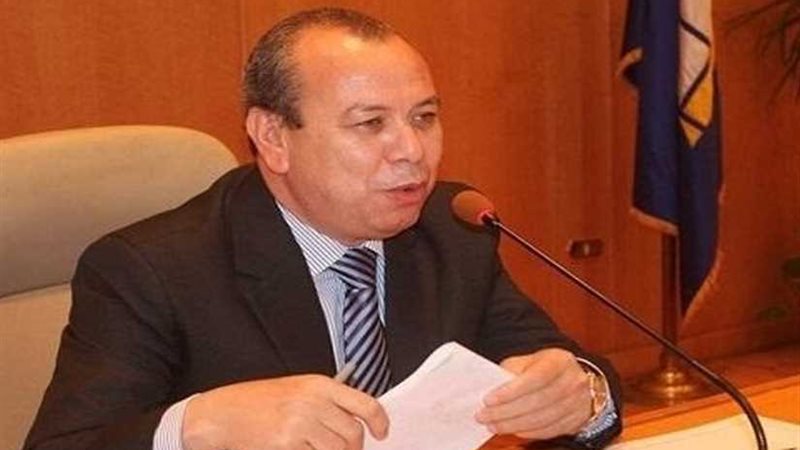 محافظ كفرالشيخ يهنئ