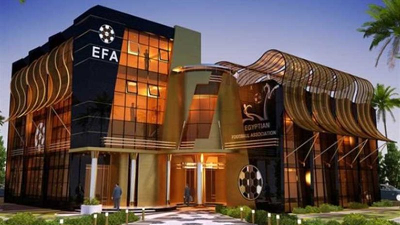 محمد عادل حكماً لمباراة