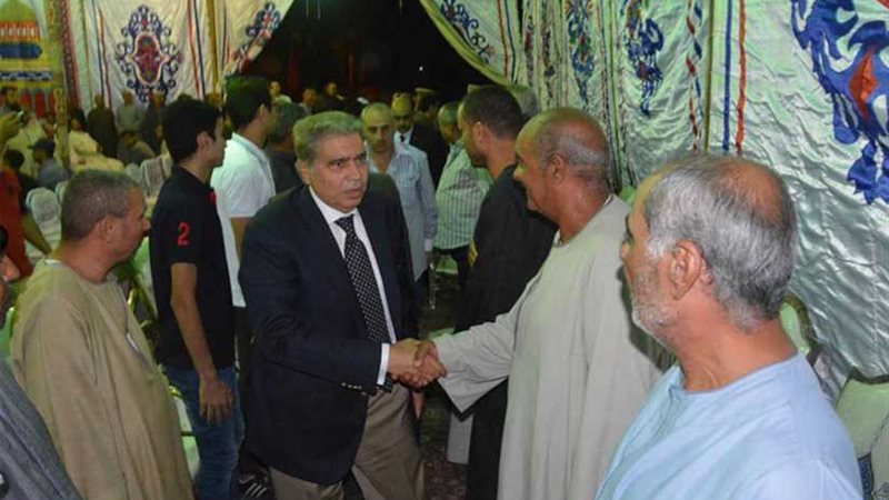 محافظ المنيا ومدير