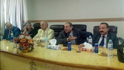 رئيس قطاع الشئون الوقائية بالصحة يتابع سير العمل بصحة الشرقية