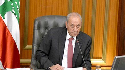 لبنان.. نبيه بري يبحث مع إياد علاوي الأوضاع السياسية في العراق