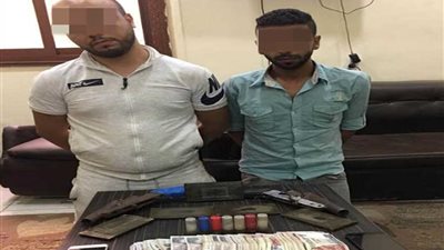 ضبط تاجري الأسلحة والمخدرات بـ