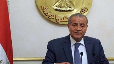 (التموين) تنفي حذف المواطنين من البطاقات بسبب الدخل المرتفع