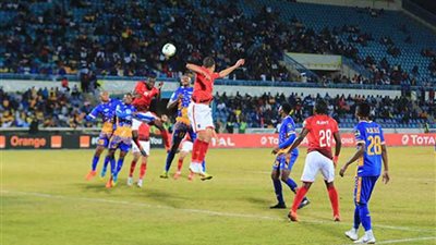 التعادل السلبي يفرض كلمته على الشوط الأول من مباراة الأهلي وحوريا