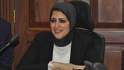 الصحة: هالة زايد موجودة بمستشفى ديرب نجم لمتابعة حادث 