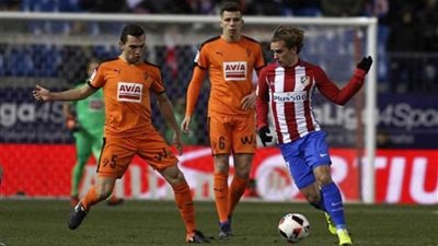 أتلتيكو مدريد يتعادل مع ضيفه إيبار 1-1 في الليجا الإسبانية