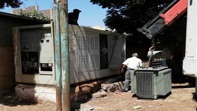 بتكلفة ١.٧ مليون جنيه.. كهرباء الأقصر ترفع كفاءة ٧ محولات