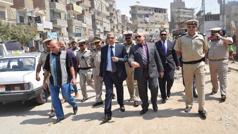 محافظ المنيا يقود