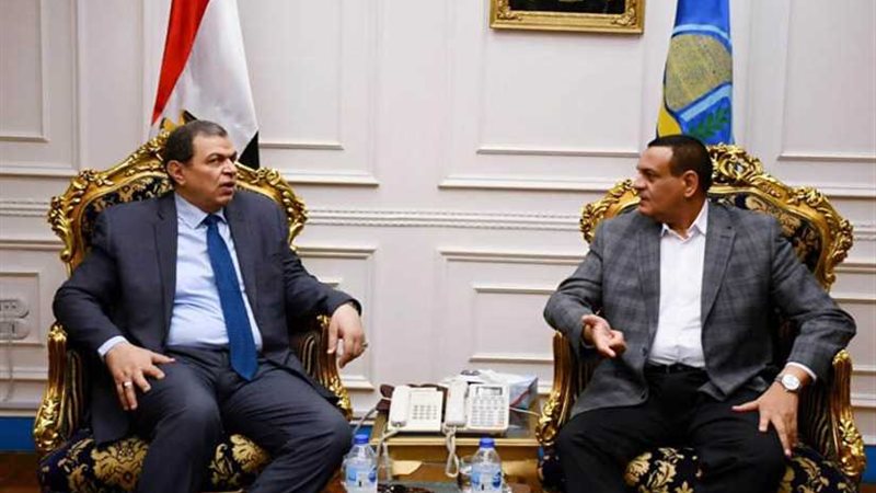 محافظ البحيرة يستقبل