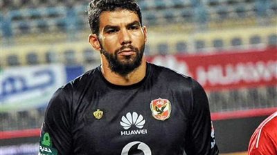 إكرامي يغادر مران الأهلي بسبب الإصابة..وربيعة يشارك في جزء من التدريبات الجماعية