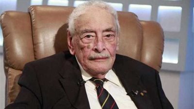 وفاة الفنان جميل راتب عن عمر 92 عاما