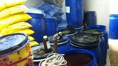 ضبط 15 طن صابون سائل في حملة تموينية بالبحيرة