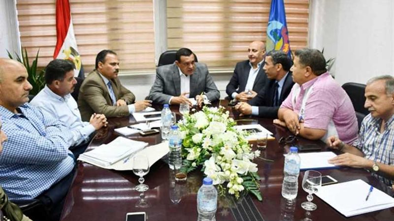 محافظ البحيرة يوجه