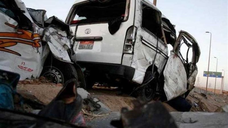 مصرع وإصابة ثلاثة