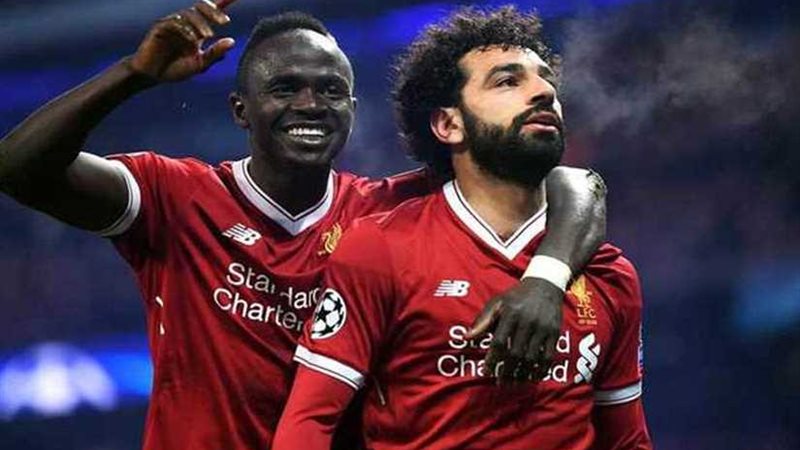 صلاح يكشف حقيقة خلافه