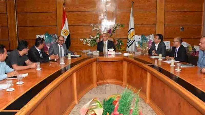 رئيس جامعة أسيوط