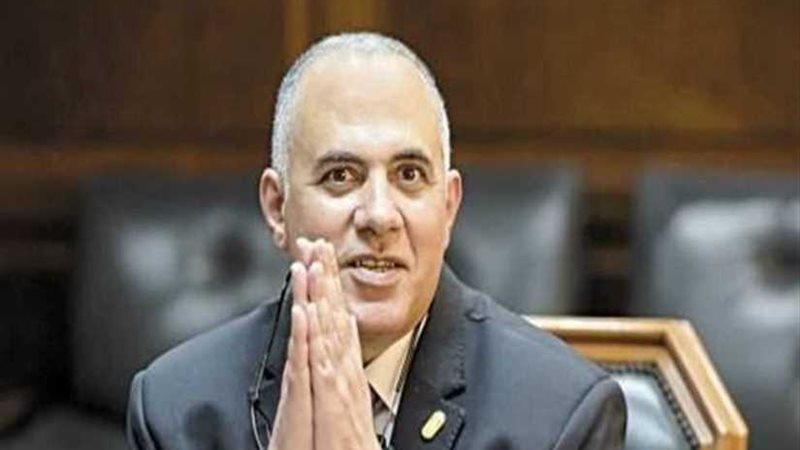 وزير الري يتفقد بعثة