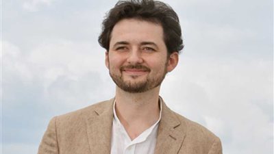 منح أبو بكر شوقي جائزة 