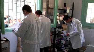 بدء أعمال القافلة الطبية بمركز الداخلة بالوادي الجديد