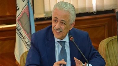 شوقي يوقع قرارا بتعديل أحكام الترخيص بفتح فصول مسائية خاصة بمدارس الثانوية العامة