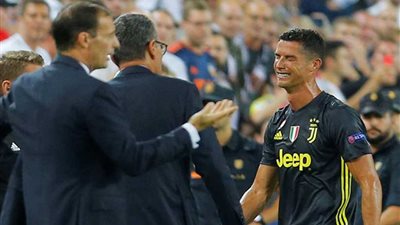 بالفيديو... لحظة طرد كريستيانو رونالدو وبكائه أمام فالنسيا بدوري أبطال أوروبا