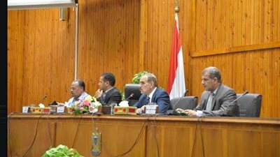 محافظ أسيوط: وحدات جديدة للخدمات المميكنة للقضاء على الفساد..صور