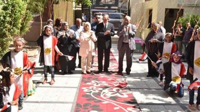 محافظ أسيوط يتفقد بعض دور الأيتام (صور)