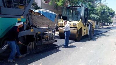 بتكلفة 28 مليون جنيه.. الانتهاء من رصف 15 كيلو بمدن سوهاج