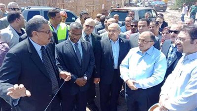 وزير التنمية المحلية ومحافظ أسيوط يدعيان للمشاركة المجتمعية لإنشاء مستشفى 2020 للأورام.. (صور)